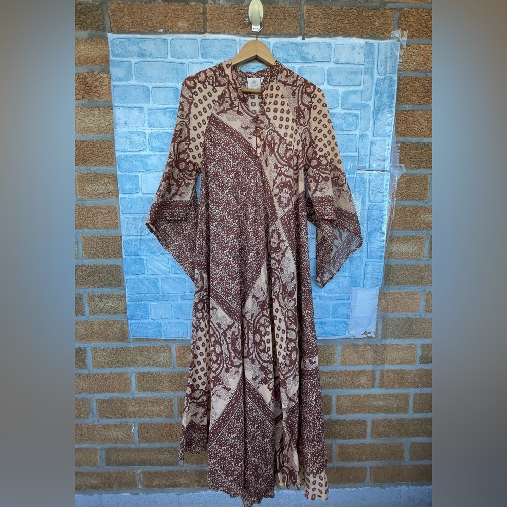 BLUE BOHEME Audrey Printed Maxi kaftan  Dress Butterfly Sleeves  brown large